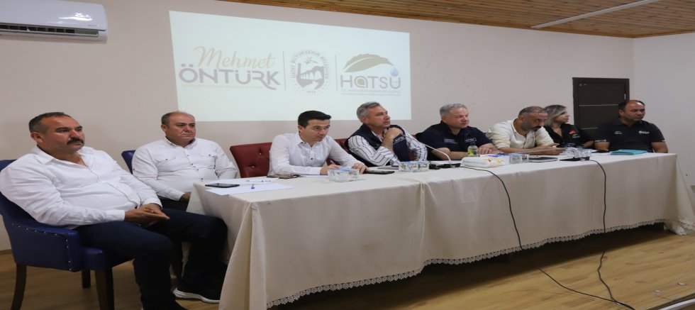 BAŞKAN ÖNTÜRK PAYAS’TA SİYASİ PARTİLERİ ZİYARET ETTİ
