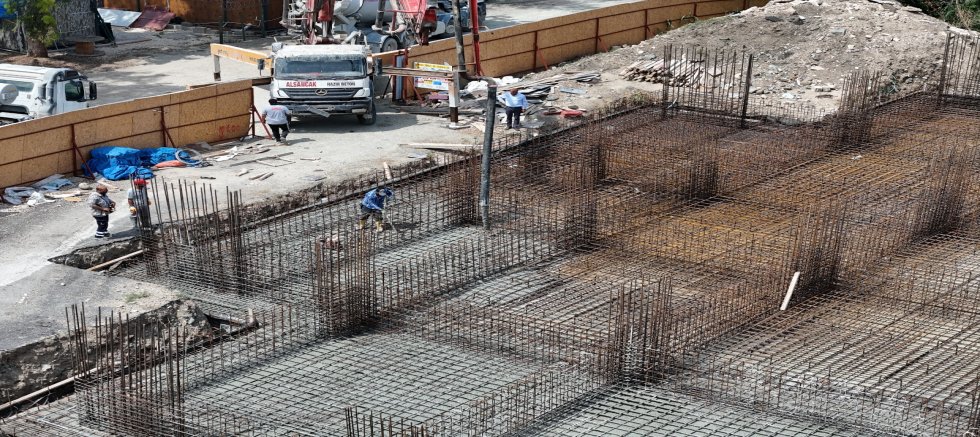 HBB, DEFNE'DE KREŞ TEMELİ ATTI