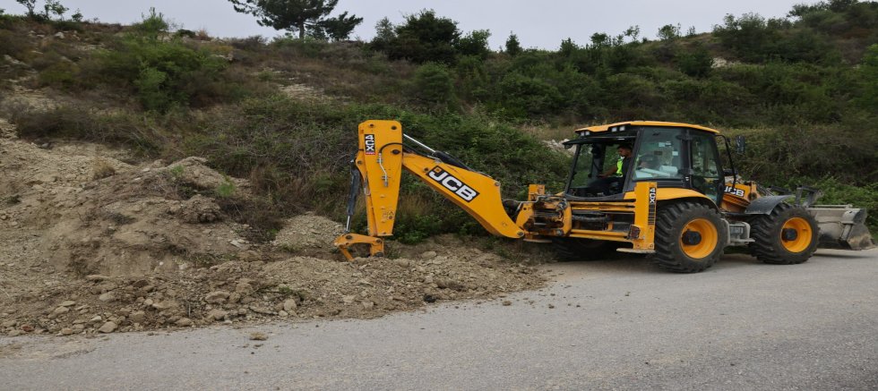 HBB, MEZARLIKLARDA BAKIM VE ONARIM ÇALIŞMALARINI SÜRDÜRÜYOR