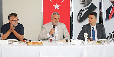 BAŞKAN ÖNTÜRK KENT KONSEYİ ÜYELERİYLE BİR ARAYA GELDİ 