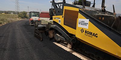 BÜYÜKŞEHİR TOMRUKSUYU’NDA YOL SORUNUNU ÇÖZÜYOR