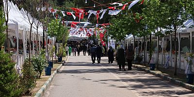 CEMİL MERİÇ GÜNLERİ REYHANLI’DA DEVAM EDİYOR 