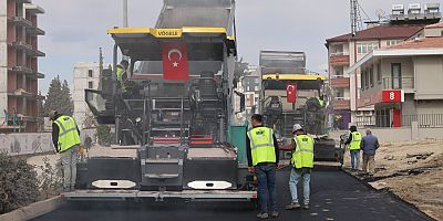 HBB, SÜMERLER MAHALLESİ'NE ASFALT SERİMİNE BAŞLADI