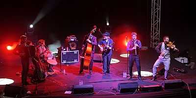 SAMANDAĞ’DA BALKAN RÜZGARI